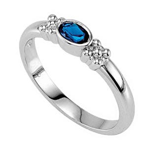 Mother's Ring with Single Birthstone