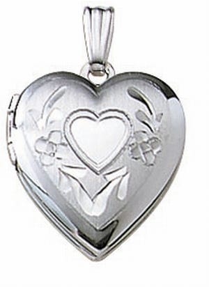 14k White Gold Small Heart Photo Locket