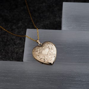 Yellow Gold 2 Photo Floral Heart Photo Locket