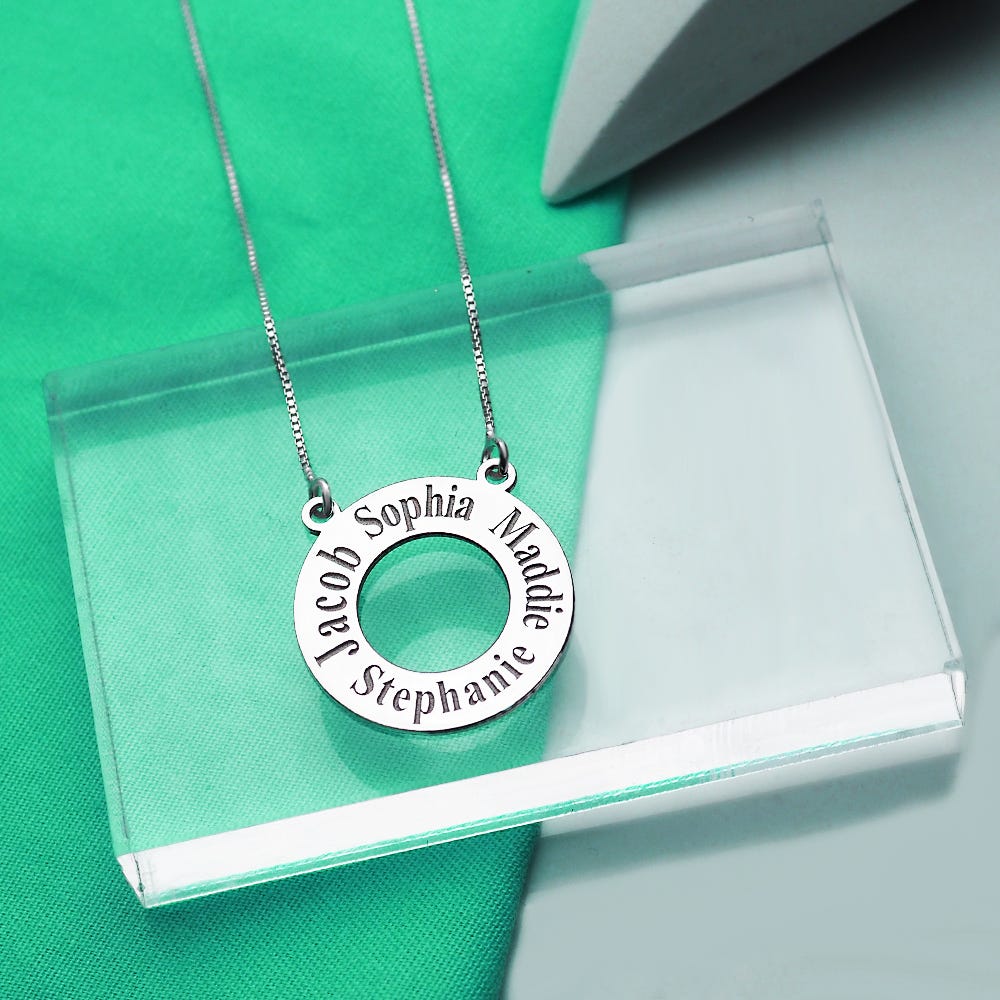 Personalized Mother's Disc with up to 4 Names & Chain Included