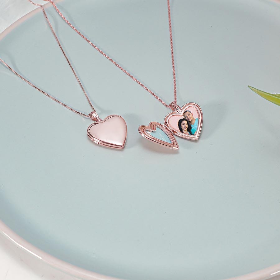 14k Rose Gold Classic Heart Photo Locket