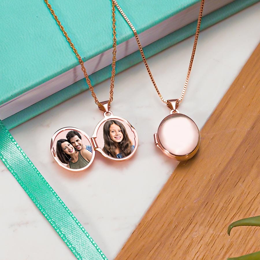 14k Rose Gold Classic Oval Photo Locket