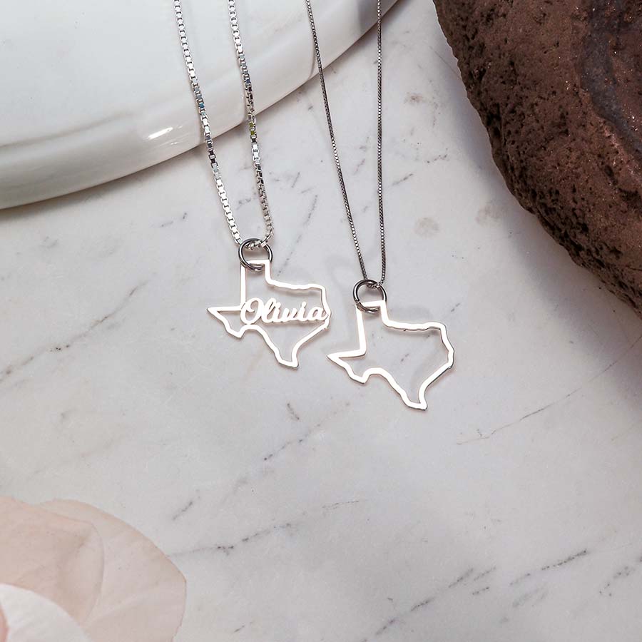 Personalized Texas State Pendant w/ Name