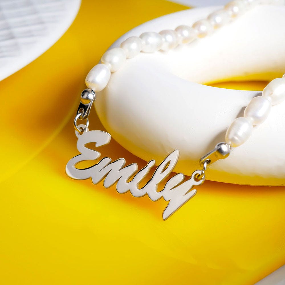 Personalized & Exclusive Pearl Name Necklace