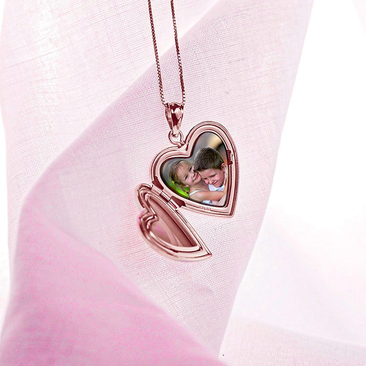 14k Rose Gold Classic Heart Photo Locket