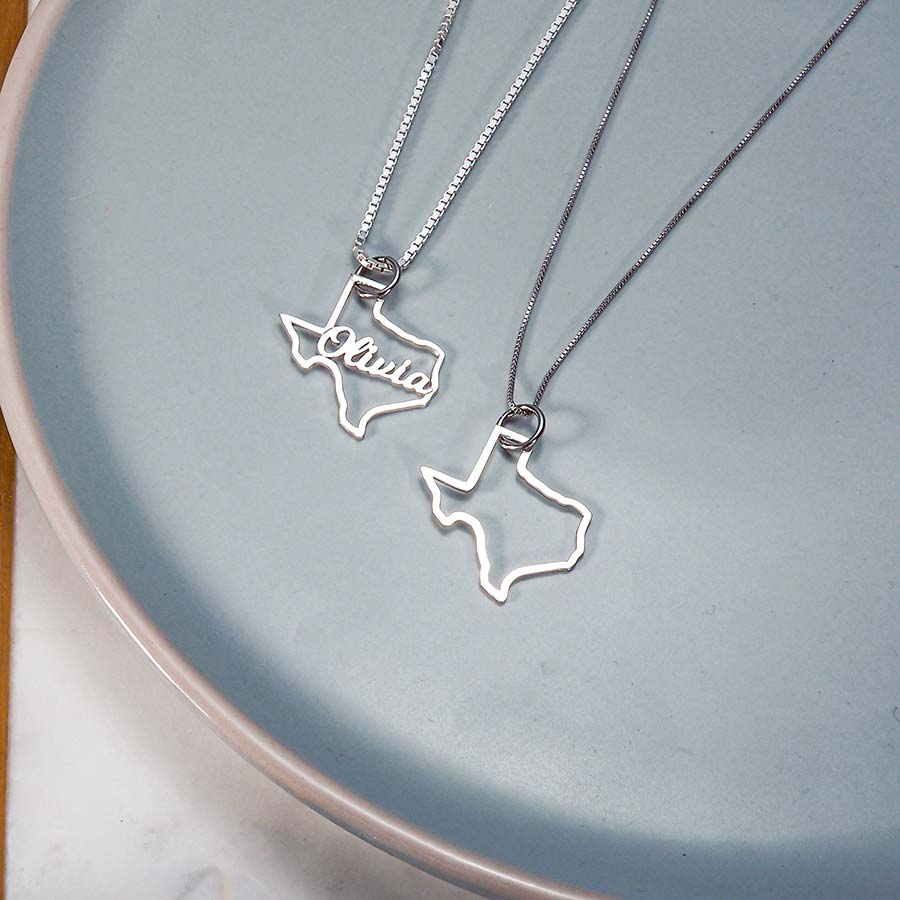 Personalized Texas State Pendant w/ Name